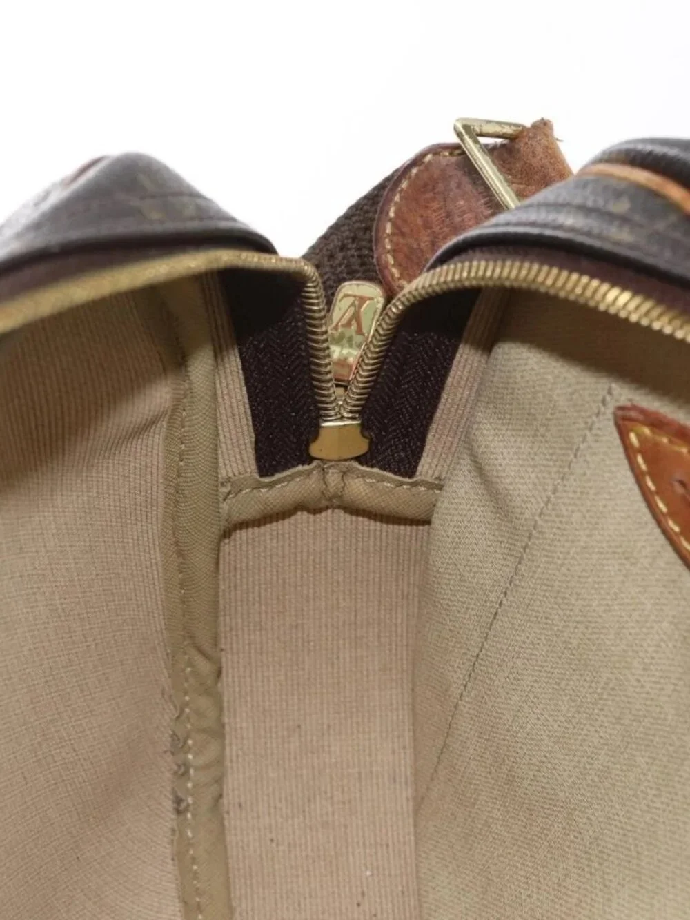 LOUIS VUITTON Monogram Reporter PM Shoulder Bag